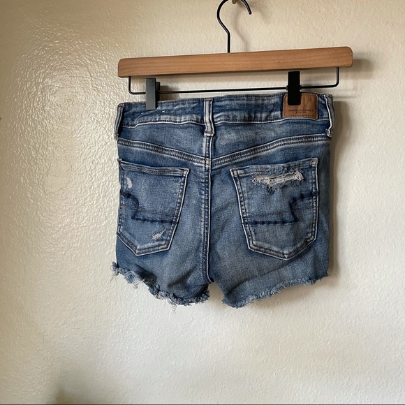 American Eagle | High Rise Crochet Pocket Shorts - Picture 3 of 7